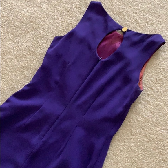 Dress purple sleeveless size 4 true size - Picture 3 of 4